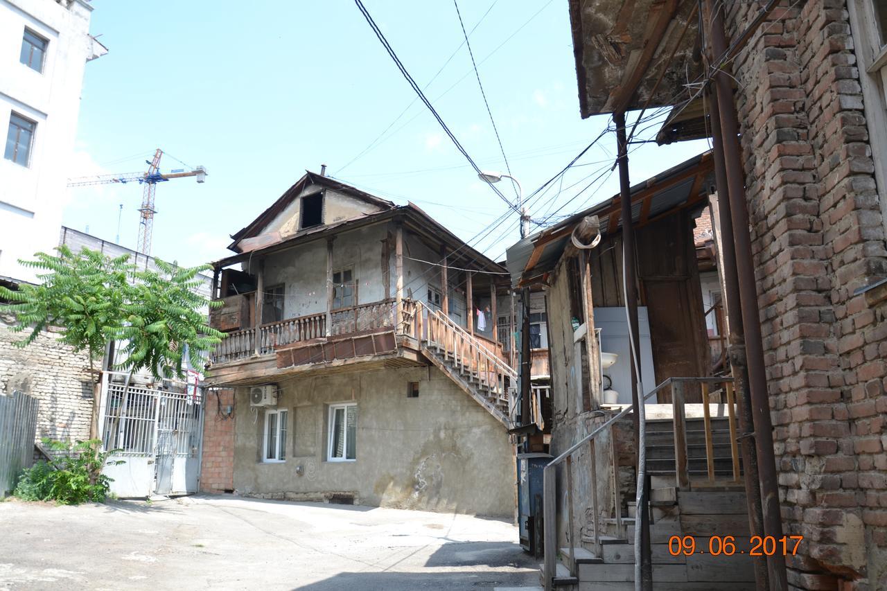 Guest House Gio Tiflis Dış mekan fotoğraf